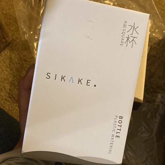 BPA Free Square Water Bottle 4 Pack - Picture 5 of 10